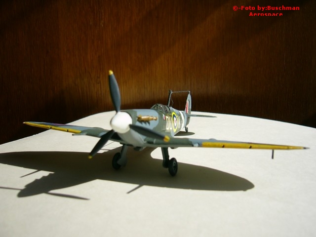 obr.Spitfire Mk.IX.c Klaine Brogel